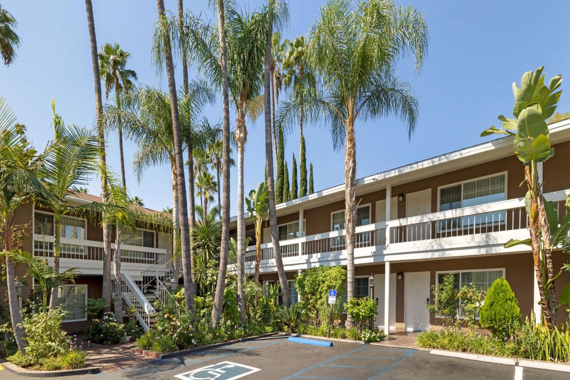 Best Western Plus Carriage Inn Los Angeles Exterior foto