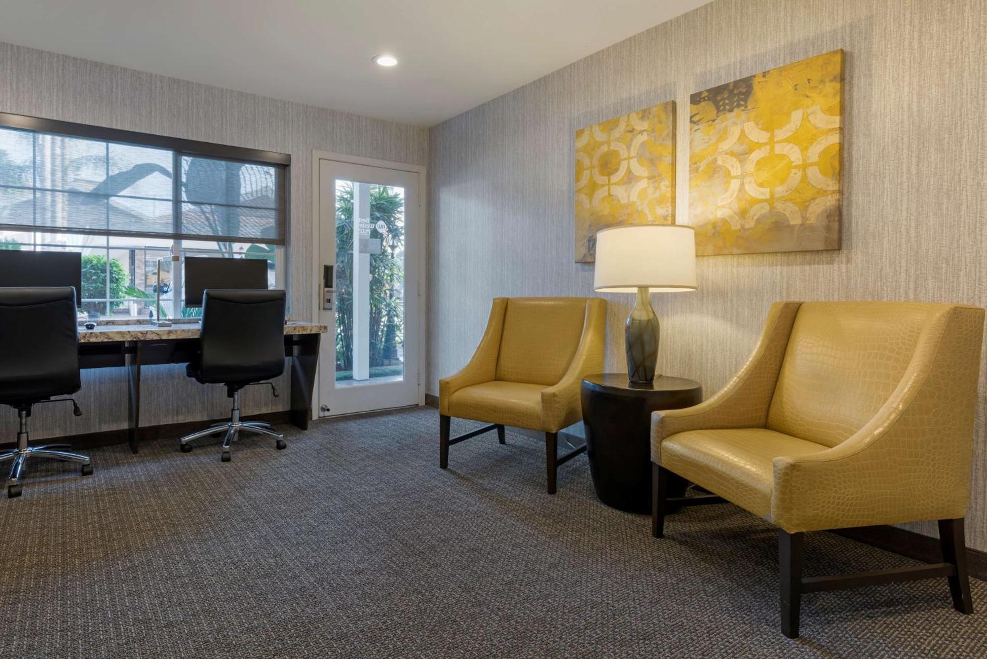Best Western Plus Carriage Inn Los Angeles Exterior foto